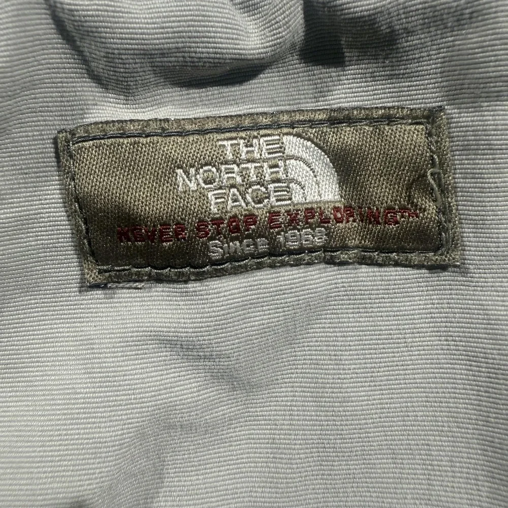 The North Face Shorts Mens 36 Gray Nylon Cargo Belted Hiking Travel Outdoor‎